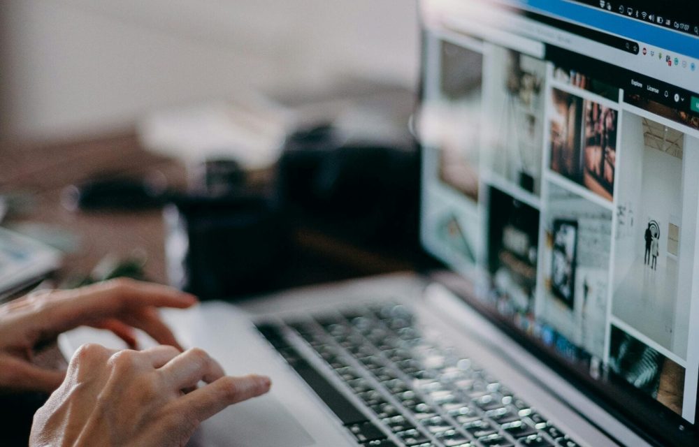 Webdesign am Laptop